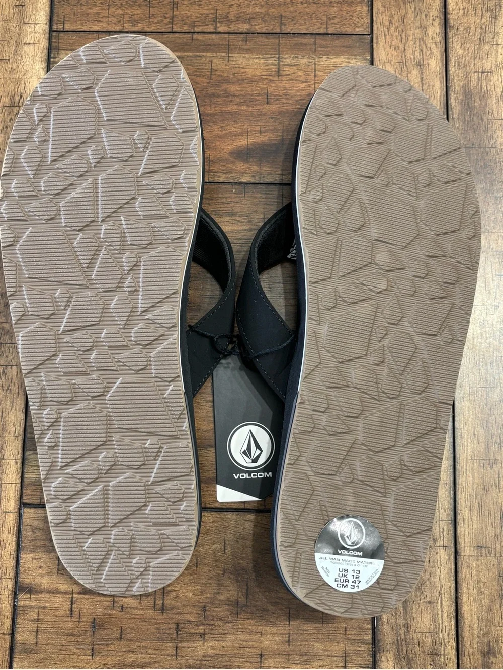 Volcom Men’s Black Flip-Flop Sandals with Padded Straps